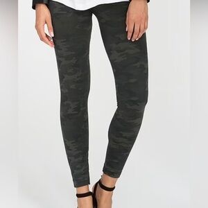 Spanx Women's Camouflage Green Leggings NWT